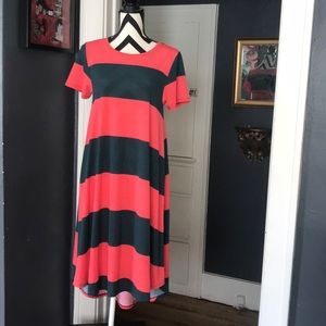 ❌SOLD❌Lularoe Carly size small